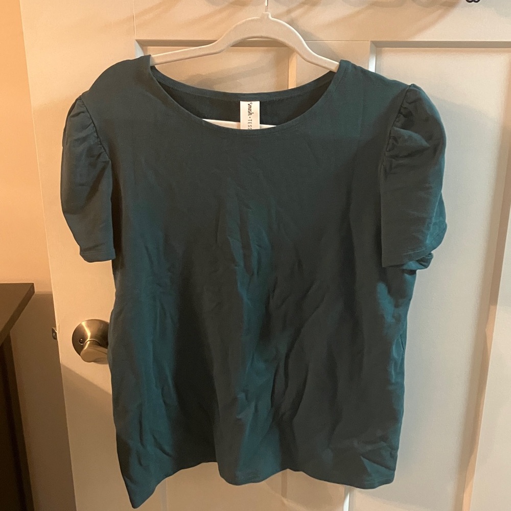 smash Tess tee